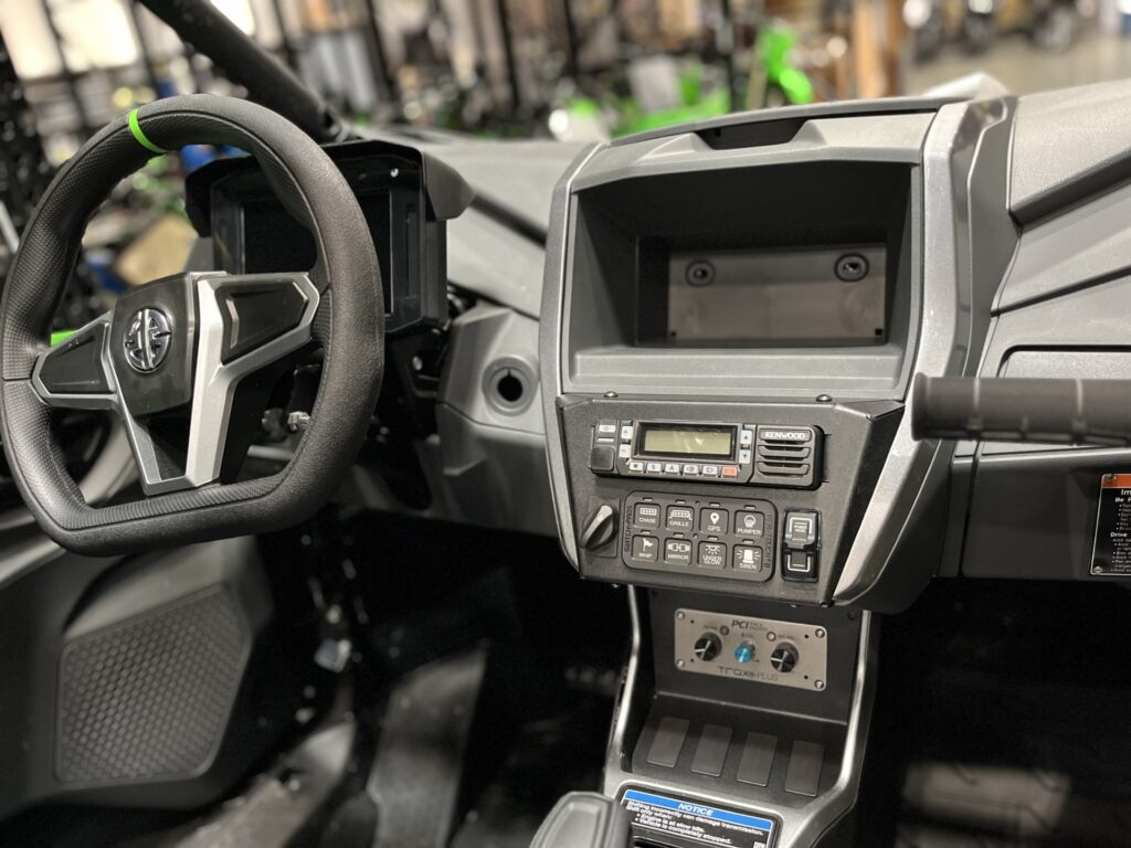H2 Dash Mount for PCI Race Radio